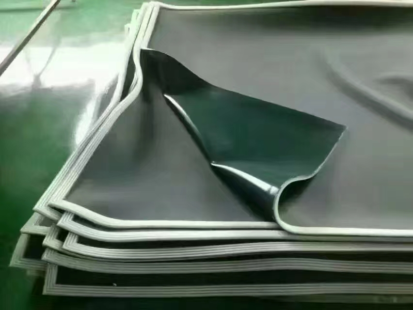 How To Improve The Usage Life Of Silicone Vacuum Bag For EVA Glass Laminating Oven 